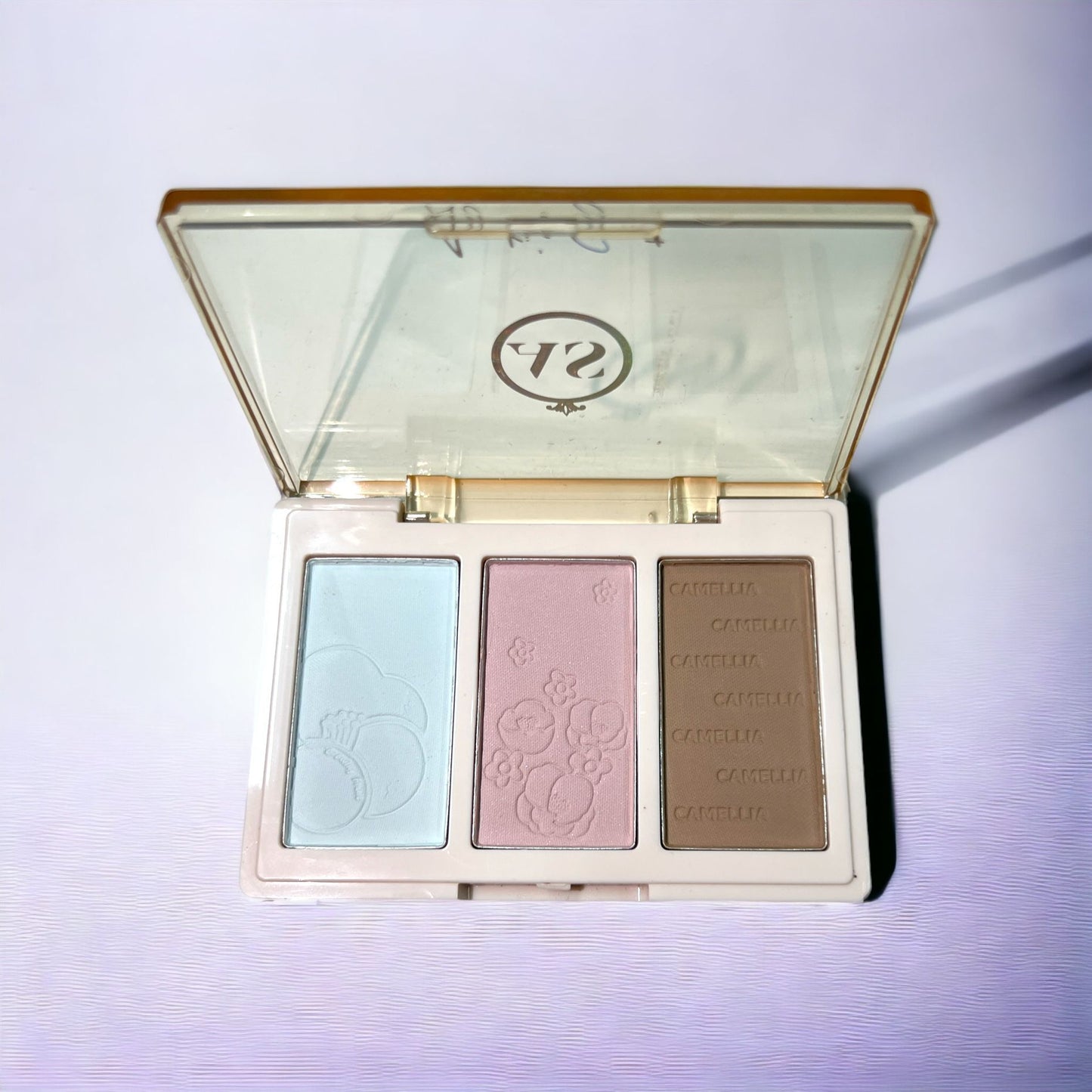 3 in 1 Ageless Makeup ~ Face Contouring Palate & Magic Brush
