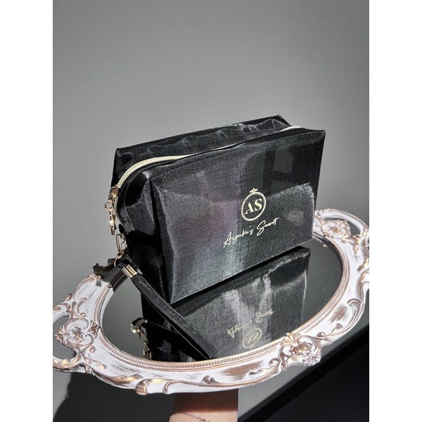 Ayuki’s Secret Makeup Bag