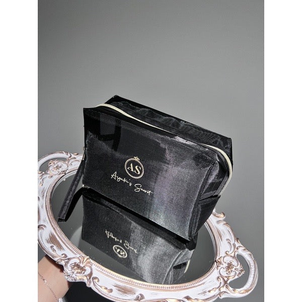 Ayuki’s Secret Makeup Bag