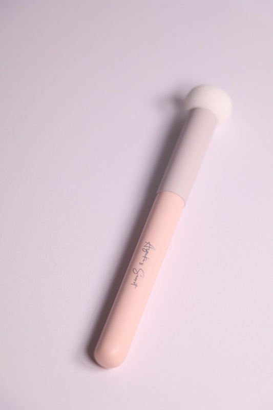 Ayuki’s Secret Little Buns Concealer Brush