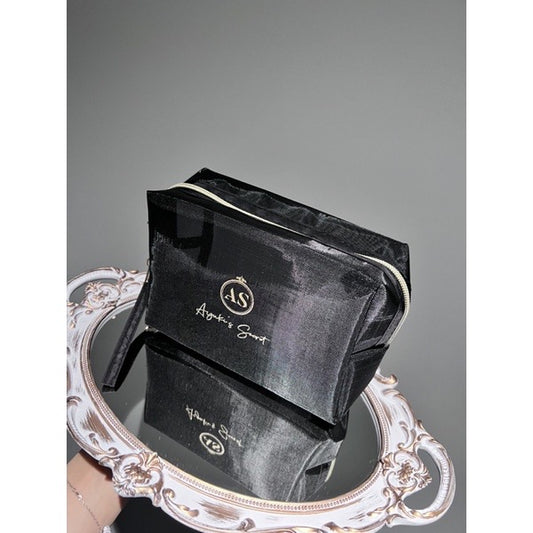 Ayuki’s Secret Makeup Bag