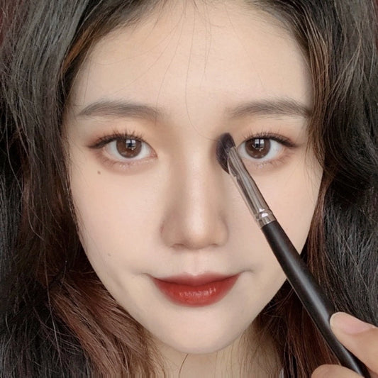 Ayuki’s Secret Duo Face Contour Palette + Ayuki’s Secret Professional Angled Contour Makeup Brush